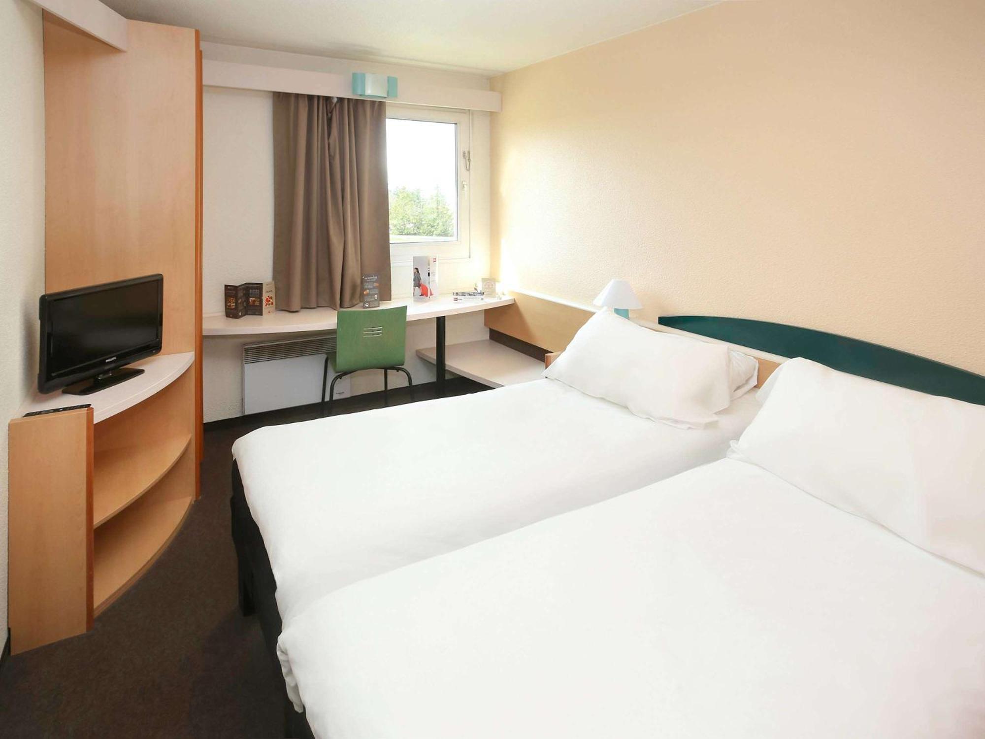Hotel Ibis Auxerre Sud Venoy Exterior foto