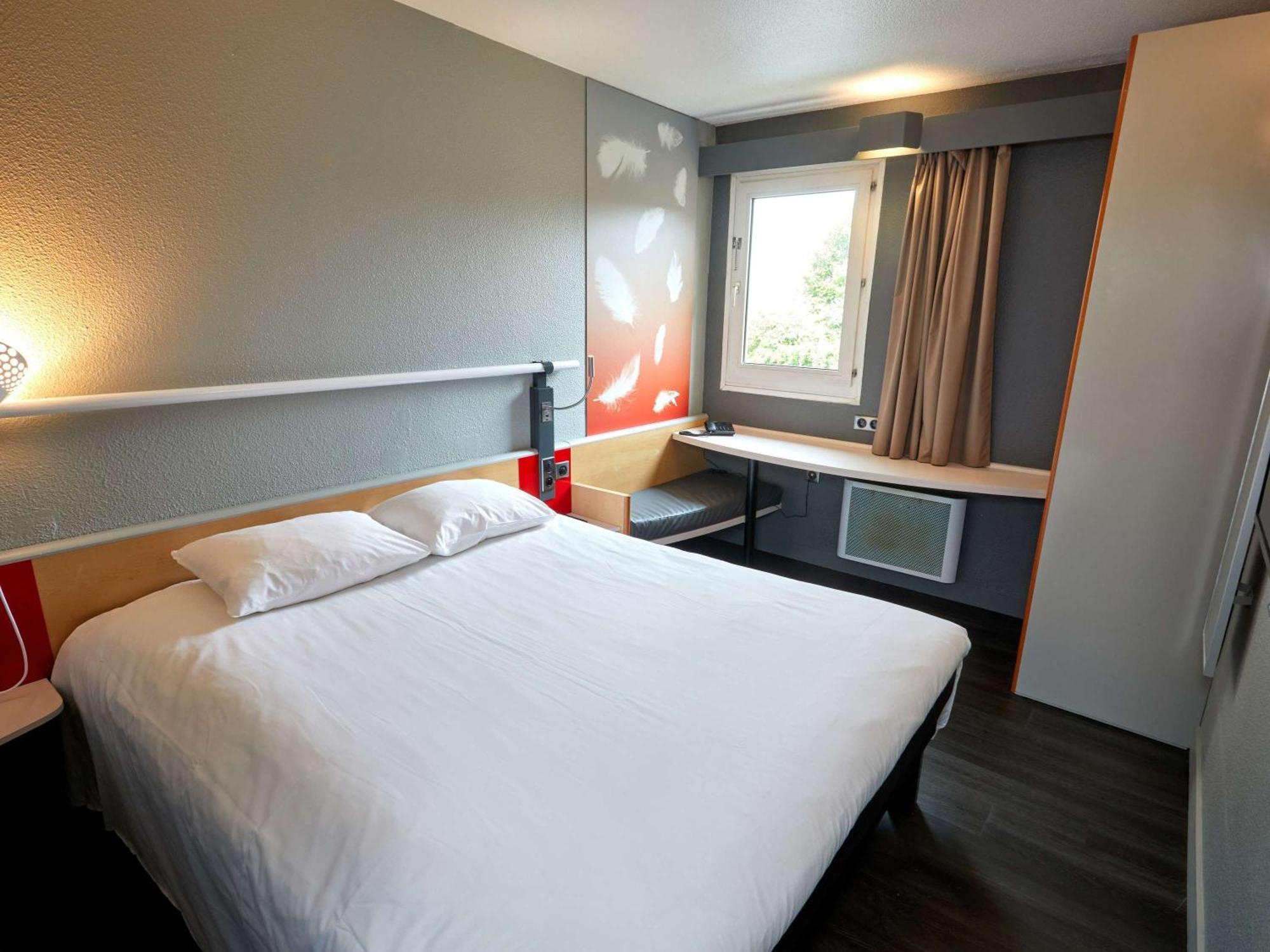 Hotel Ibis Auxerre Sud Venoy Exterior foto