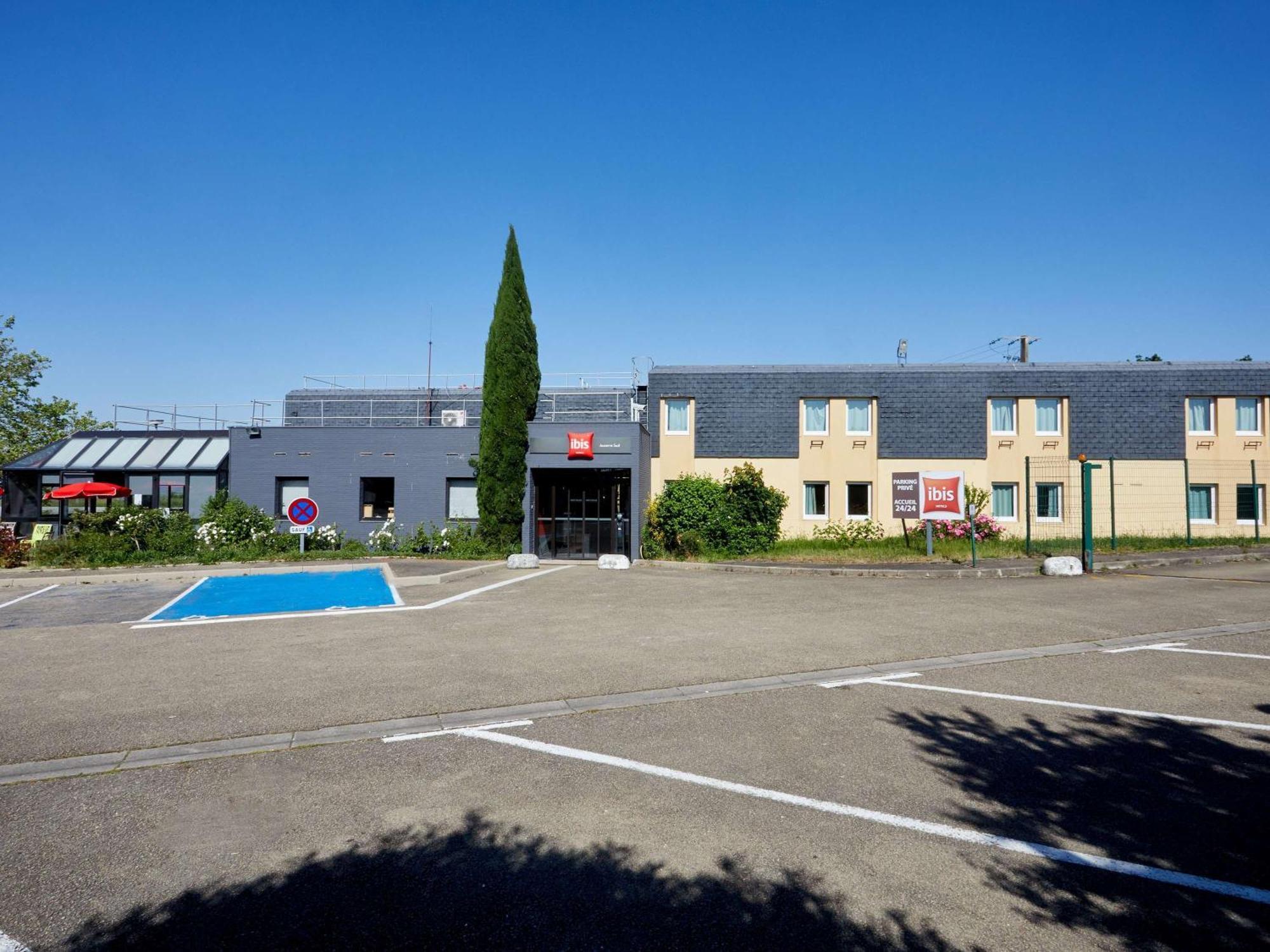 Hotel Ibis Auxerre Sud Venoy Exterior foto