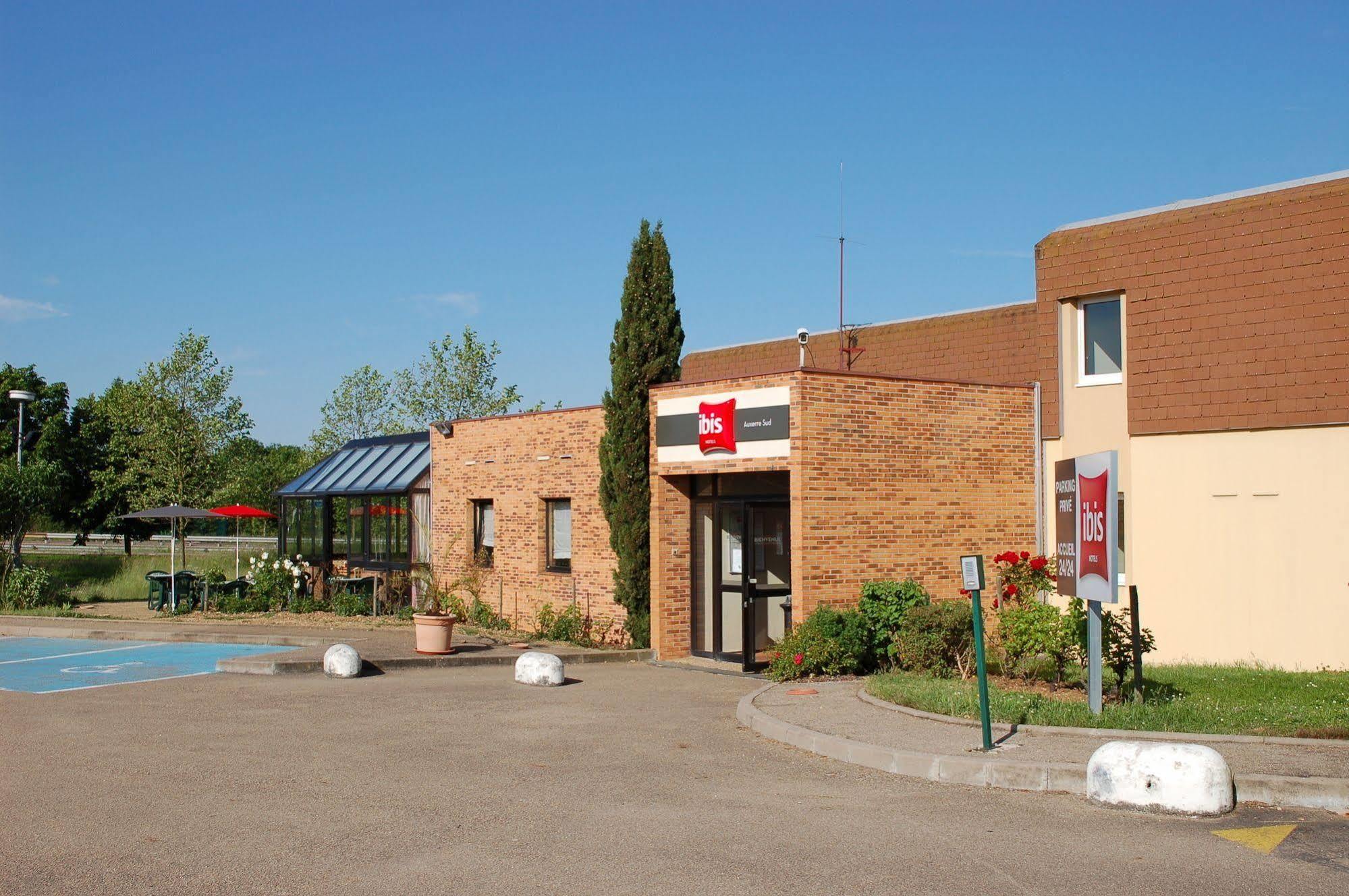 Hotel Ibis Auxerre Sud Venoy Exterior foto