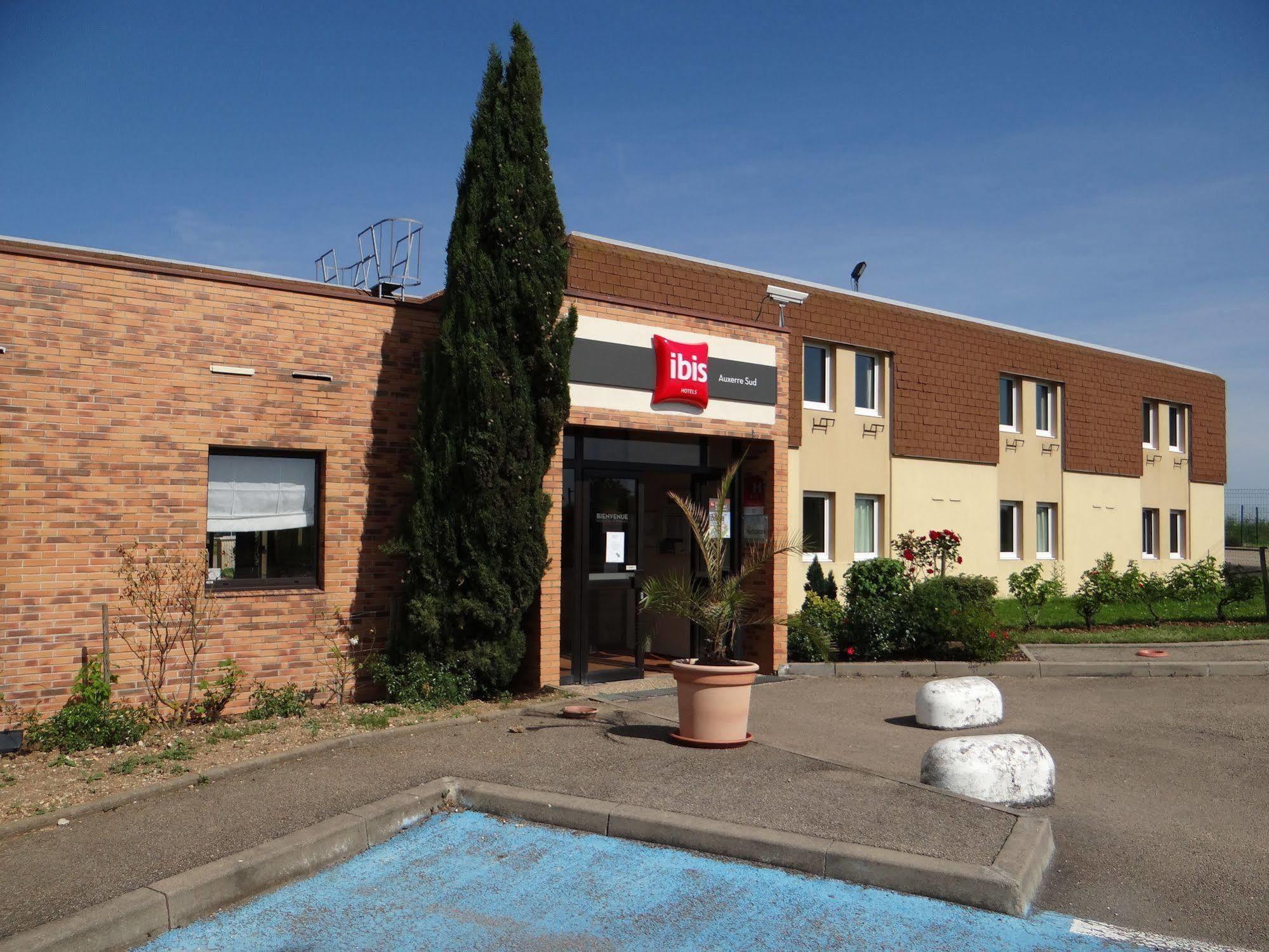 Hotel Ibis Auxerre Sud Venoy Exterior foto